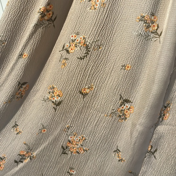 Floral Midi Dress - Picture 3 of 5